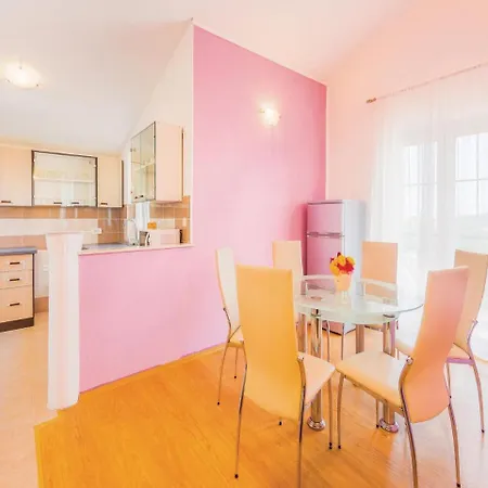Daire Three-bedroom In Labin Labin (Istria)