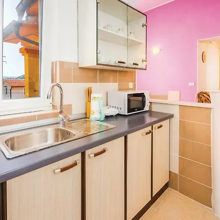 Three-bedroom In Labin Daire Labin (Istria)