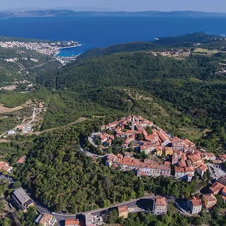Three-bedroom In Labin * Labin (Istria)